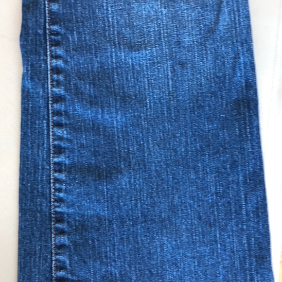 Like new boot cut jeans - Picture 3 of 7